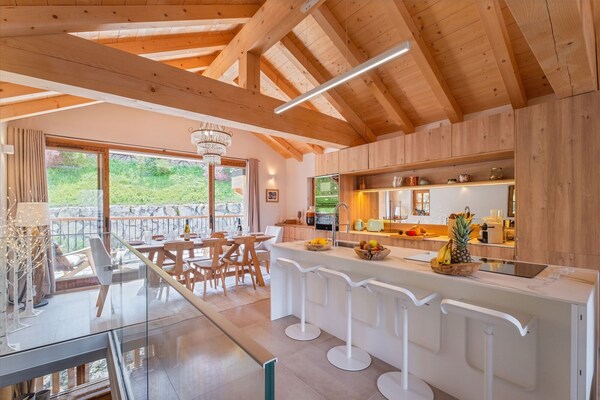 Foto van Vakantiehuis in Alpen bij Centrum - Vakantiehuis in ST MARTIN DE BELLEVILLE - ExteriorSummer