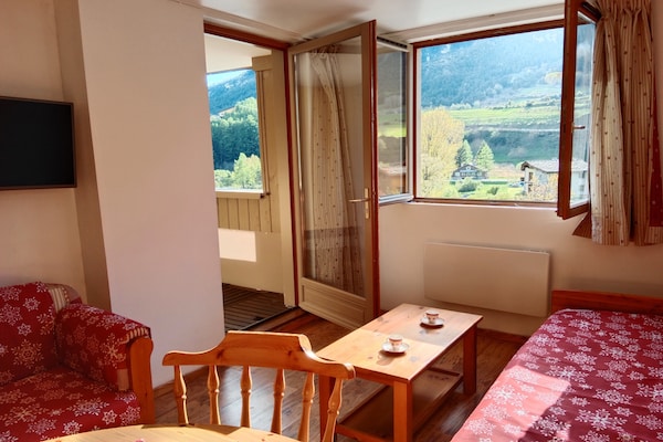 Foto van Appartement met balkon voor 6 personen - Vakantiehuis in Val Cenis - LivingRoom