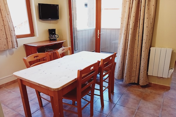 Foto van Appartement voor 6 personen met 2 kamers - Vakantiehuis in Val Cenis - DiningRoom