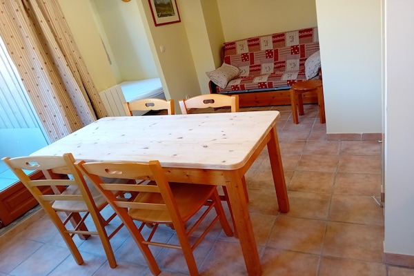 Foto van Appartement voor 6 personen met 2 kamers - Vakantiehuis in Val Cenis - LivingRoom