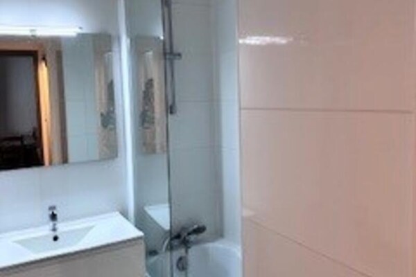 Foto van VAL THORENS 2 KAMERS VOOR 4 PERSONEN, OP HET ZUIDEN GELEGEN EN MET EEN PRACHTIG UITZICHT - Untagged