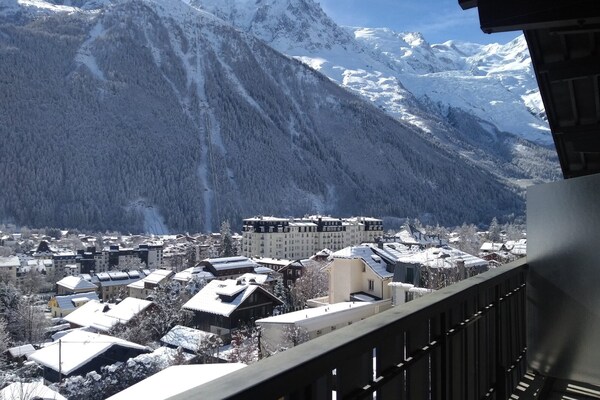 Foto van Modern vakantieverblijf in Chamonix met balkon - Vakantiehuis in Chamonix-Mont-Blanc - ViewWinter