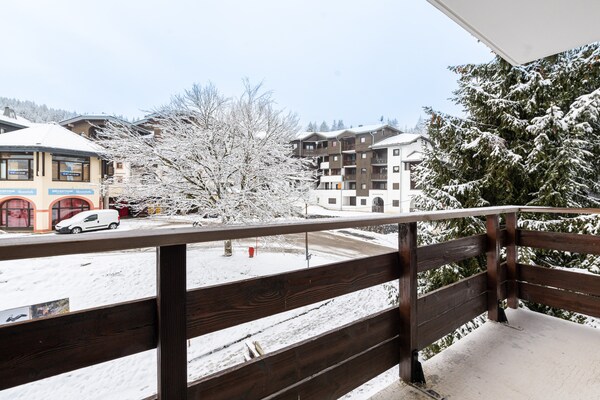 Foto van Appartement in Morillon bij Skipiste - Vakantiehuis in Morillon - TerraceBalcony
