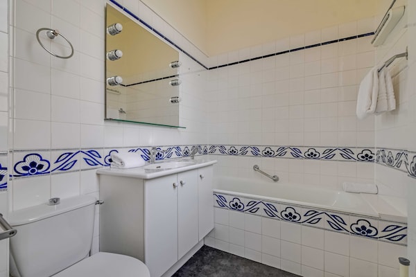 Foto van 1BDR/2P Apt - in de buurt van Monceau en Arc de Triomphe - Untagged