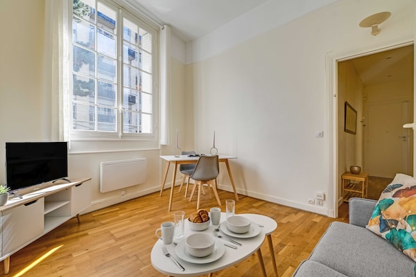 Foto van 1BDR/2P Apt - in de buurt van Monceau en Arc de Triomphe - Untagged