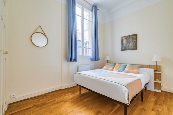 Foto van 1BDR/2P Apt - in de buurt van Monceau en Arc de Triomphe - Untagged