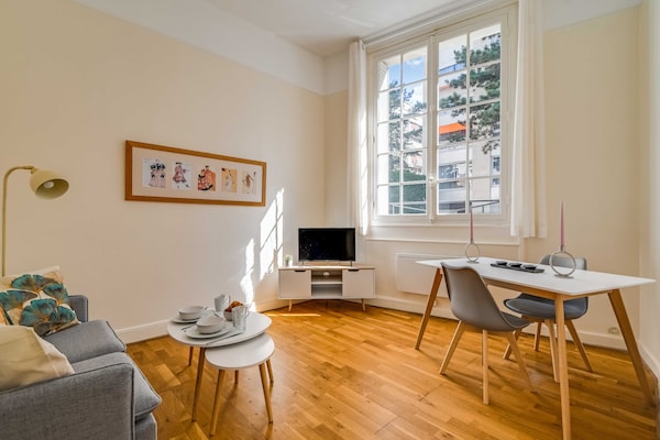 Foto van 1BDR/2P Apt - in de buurt van Monceau en Arc de Triomphe - Untagged