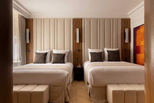 Foto van Prestigieus appartement met airconditioning, 4 slaapkamers/10 plaatsen – Arc de Triomphe - Untagged