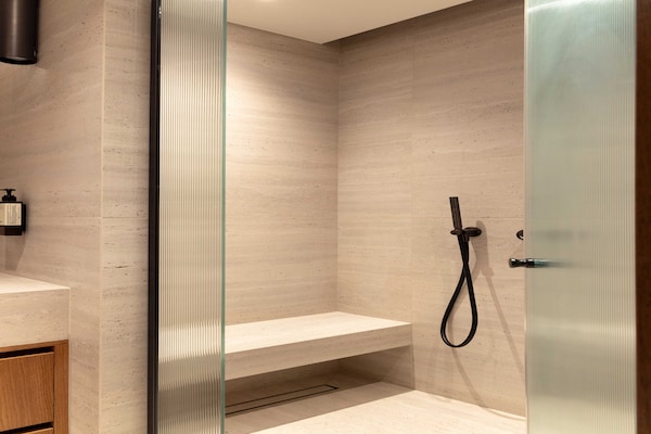 Foto van Prestigieus appartement met airconditioning, 4 slaapkamers/10 plaatsen – Arc de Triomphe - Untagged