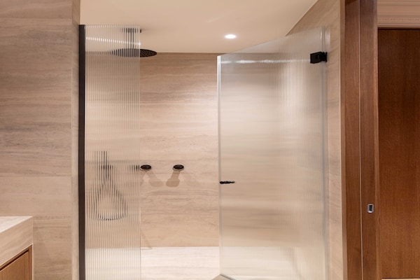 Foto van Prestigieus appartement met airconditioning, 4 slaapkamers/10 plaatsen – Arc de Triomphe - Untagged