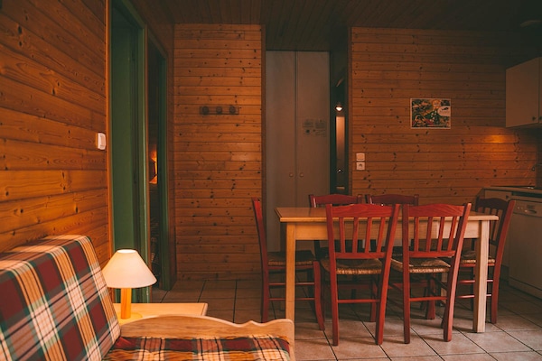 Foto van Toegankelijk familiehuisje voor 6 - Vakantiehuis in Moutiers-Sous-Chantemerle - DiningRoom