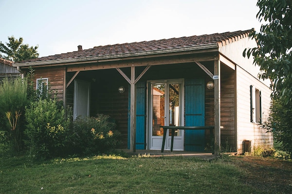 Foto van Toegankelijk familiehuisje voor 6 - Vakantiehuis in Moutiers-Sous-Chantemerle - ExteriorSummer