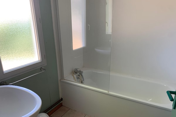 Foto van Toegankelijk familiehuisje voor 6 - Vakantiehuis in Moutiers-Sous-Chantemerle - BathRoom