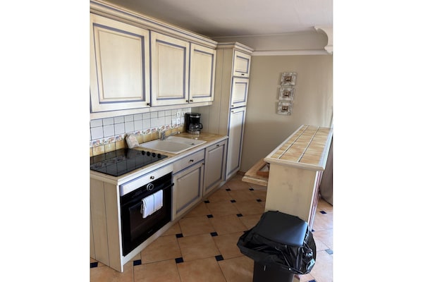 Foto van Provençaalse oase voor zes personen - Vakantiehuis in Sainte Maxime - Kitchen