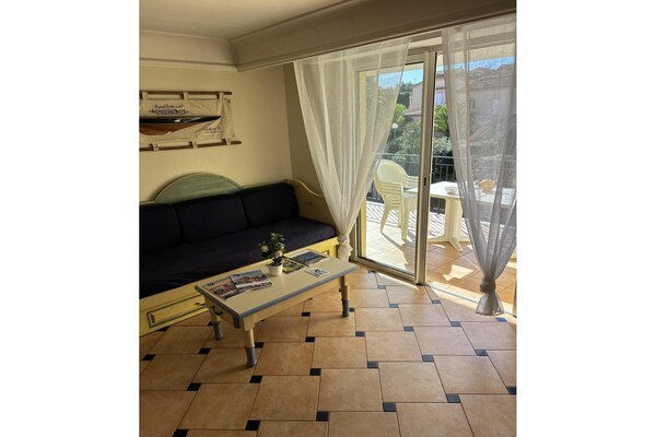 Foto van Riviera Haven voor gezinnen - Vakantiehuis in Sainte Maxime - LivingRoom