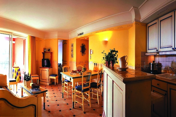 Foto van Riviera Haven voor gezinnen - Vakantiehuis in Sainte Maxime - DiningRoom