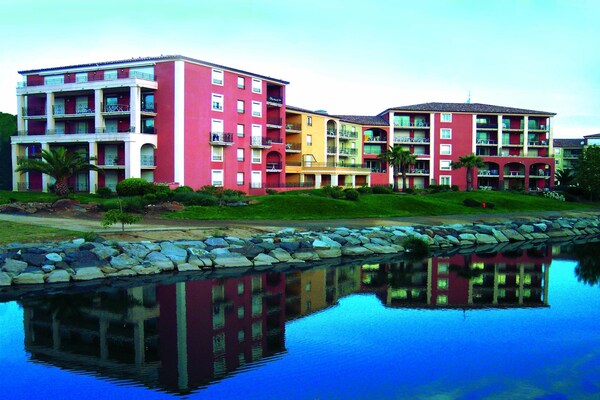 Foto van Riviera Haven voor gezinnen - Vakantiehuis in Sainte Maxime - ExteriorSummer