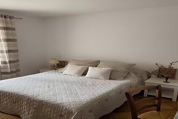 Foto van Familiehuis in Provence met Zwembad en Tuin - Vakantiehuis in Draguignan - BedRoom