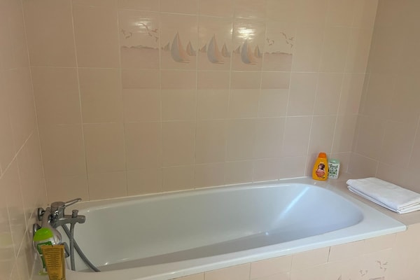 Foto van Familiehuis in Provence met Zwembad en Tuin - Vakantiehuis in Draguignan - BathRoom