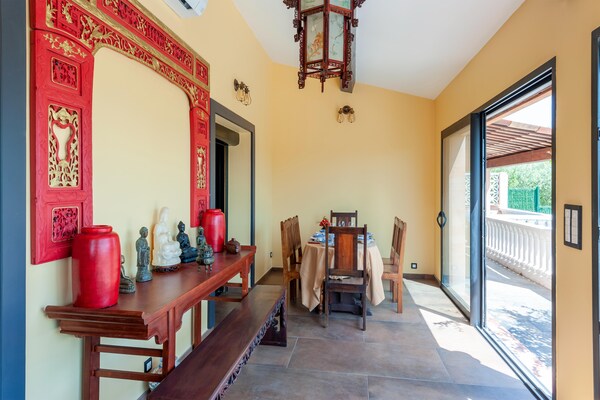 Foto van Villa in Callian met verwarmd zwembad en golf - Vakantiehuis in CALLIAN - DiningRoom