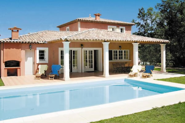 Foto van Privé villa in Fayence met zwembad voor 8 - Vakantiehuis in Fayence - ExteriorSummer
