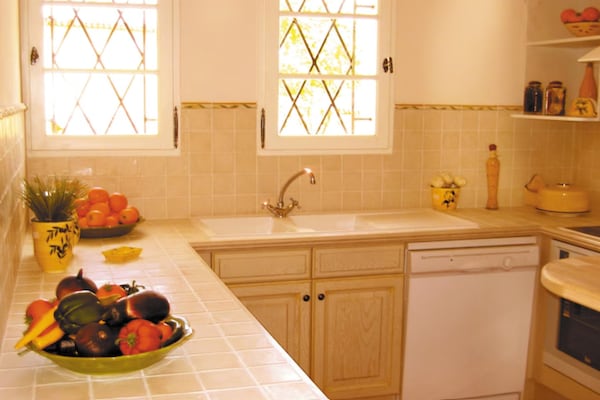 Foto van Privé villa in Fayence met zwembad voor 8 - Vakantiehuis in Fayence - Kitchen
