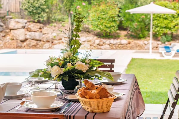 Foto van Privé villa in Fayence met zwembad voor 8 - Vakantiehuis in Fayence - TerraceBalcony