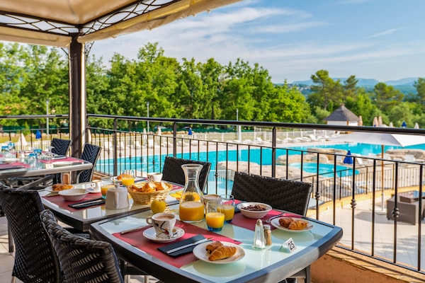 Foto van Privé villa in Fayence met zwembad voor 8 - Vakantiehuis in Fayence - TerraceBalcony