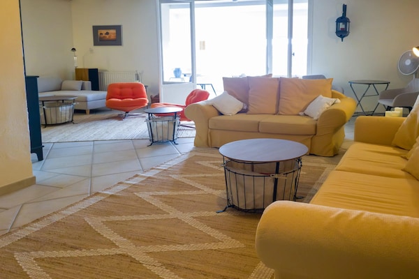 Foto van Twee familievakantiehuisjes met zwembad - Vakantiehuis in Carcès - LivingRoom