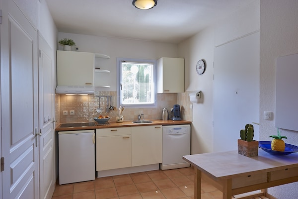 Foto van Villa in Provence met privézwembad & tennis - Vakantiehuis in Nans-Les-Pins - Kitchen