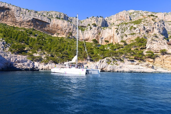 Foto van Villa in Provence met privézwembad & tennis - Vakantiehuis in Nans-Les-Pins - ExteriorSummer