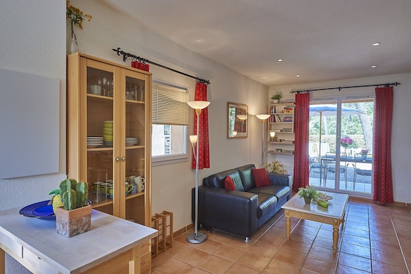 Foto van Villa in Provence met privézwembad & tennis - Vakantiehuis in Nans-Les-Pins - LivingRoom