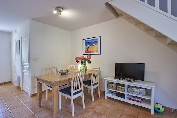 Foto van Villa in Provence met privézwembad & tennis - Vakantiehuis in Nans-Les-Pins - DiningRoom