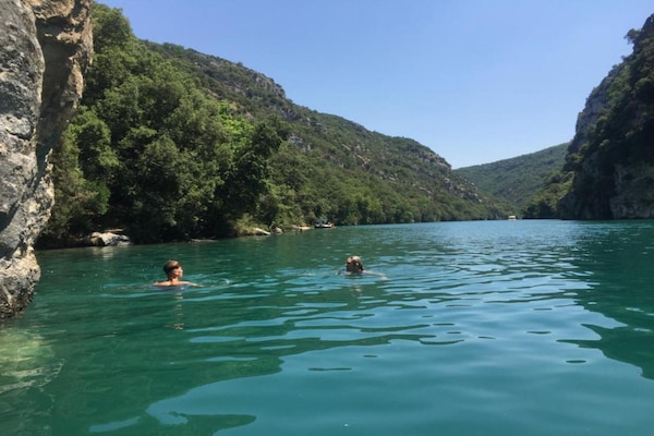 Foto van Provence Villa voor Gezinnen - Vakantiehuis in Nans-Les-Pins - AreaSummer20KM