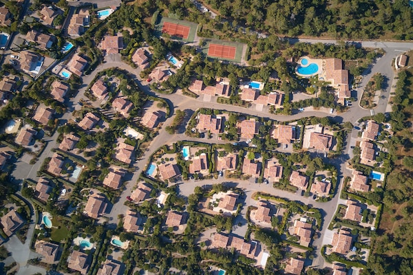 Foto van Provence Villa voor Gezinnen - Vakantiehuis in Nans-Les-Pins - ParkFacilities