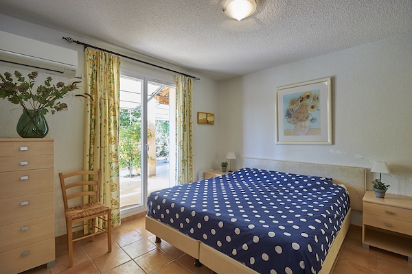 Foto van Provence Villa voor Gezinnen - Vakantiehuis in Nans-Les-Pins - BedRoom