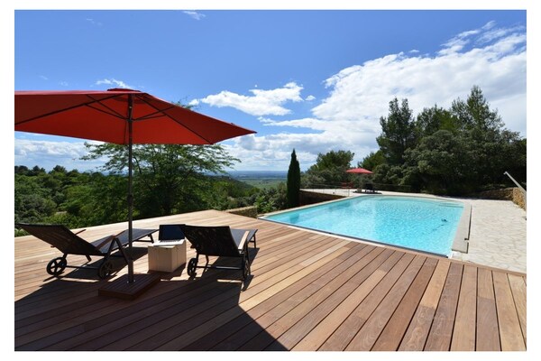 Foto van Pure Provençaalse sfeer met een groot zwembad. - Vakantiehuis in Gigondas - Untagged