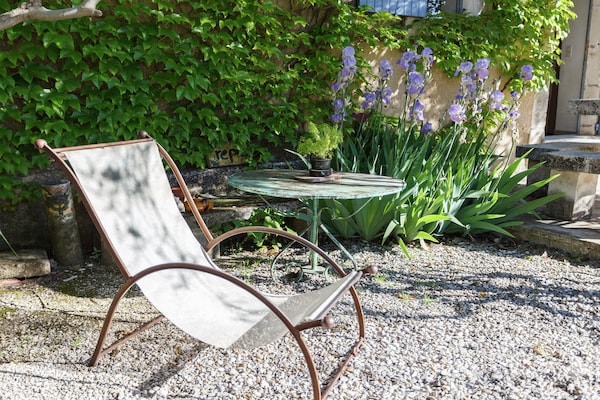 Foto van Huisje in Oppède te midden van wijngaarden - Vakantiehuis in Oppède - TerraceBalcony