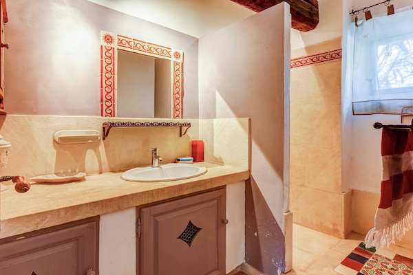Foto van Huisje in Oppède te midden van wijngaarden - Vakantiehuis in Oppède - BathRoom