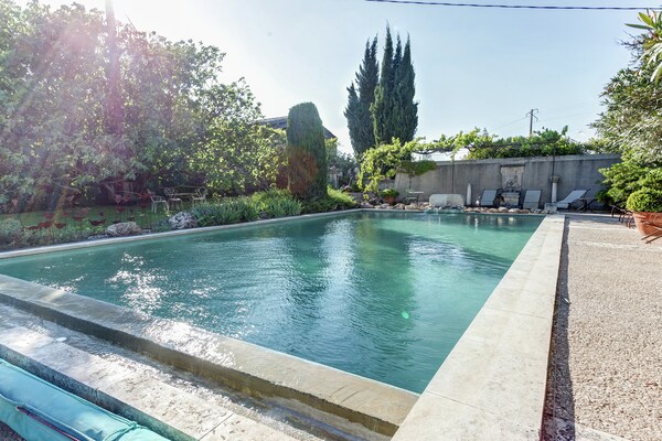 Foto van Cottage in Oppède met Zwembadplezier - Vakantiehuis in Oppède - PoolOfHouse