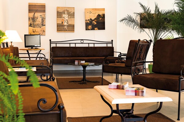 Foto van Provençaalse familievakantie voor zes personen - Vakantiehuis in L'Isle-sur-la-Sorgue - LivingRoom