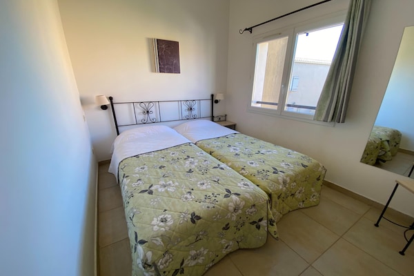 Foto van Provençaalse familievakantie voor zes personen - Vakantiehuis in L'Isle-sur-la-Sorgue - BedRoom