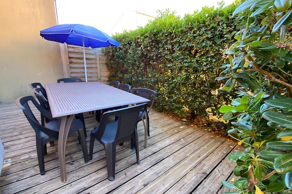 Foto van Provençaalse familievakantie voor zes personen - Vakantiehuis in L'Isle-sur-la-Sorgue - TerraceBalcony