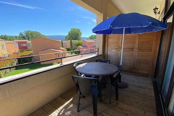 Foto van Provençaalse familievakantie voor zes personen - Vakantiehuis in L'Isle-sur-la-Sorgue - TerraceBalcony