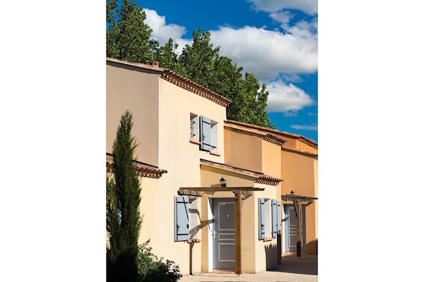 Foto van Provençaalse familievakantie voor zes personen - Vakantiehuis in L'Isle-sur-la-Sorgue - ExteriorSummer