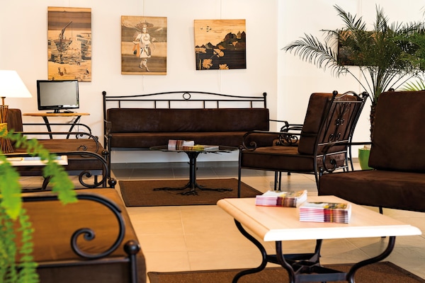 Foto van Provençaalse Studio voor 4 personen in Sorgue - Vakantiehuis in L'Isle-sur-la-Sorgue - LivingRoom