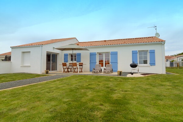 Foto van Vakantiehuis in Avrillé bij zandstranden - Vakantiehuis in Avrillé - TerraceBalcony