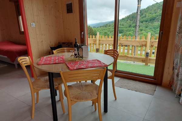 Foto van Chalet in St. Maurice bij Ballon d'Alsace - Vakantiehuis in Saint-Maurice-sur-Moselle - DiningRoom