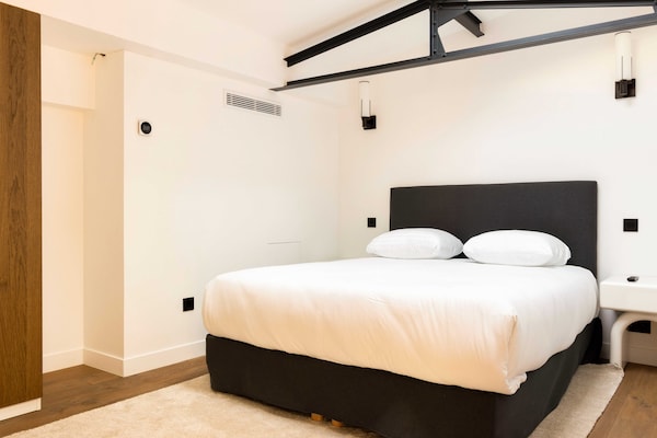 Foto van Premium duplex airconditioning 4BR/8P - Levallois-Perret - Untagged