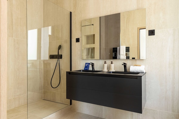 Foto van Premium duplex airconditioning 4BR/8P - Levallois-Perret - Untagged